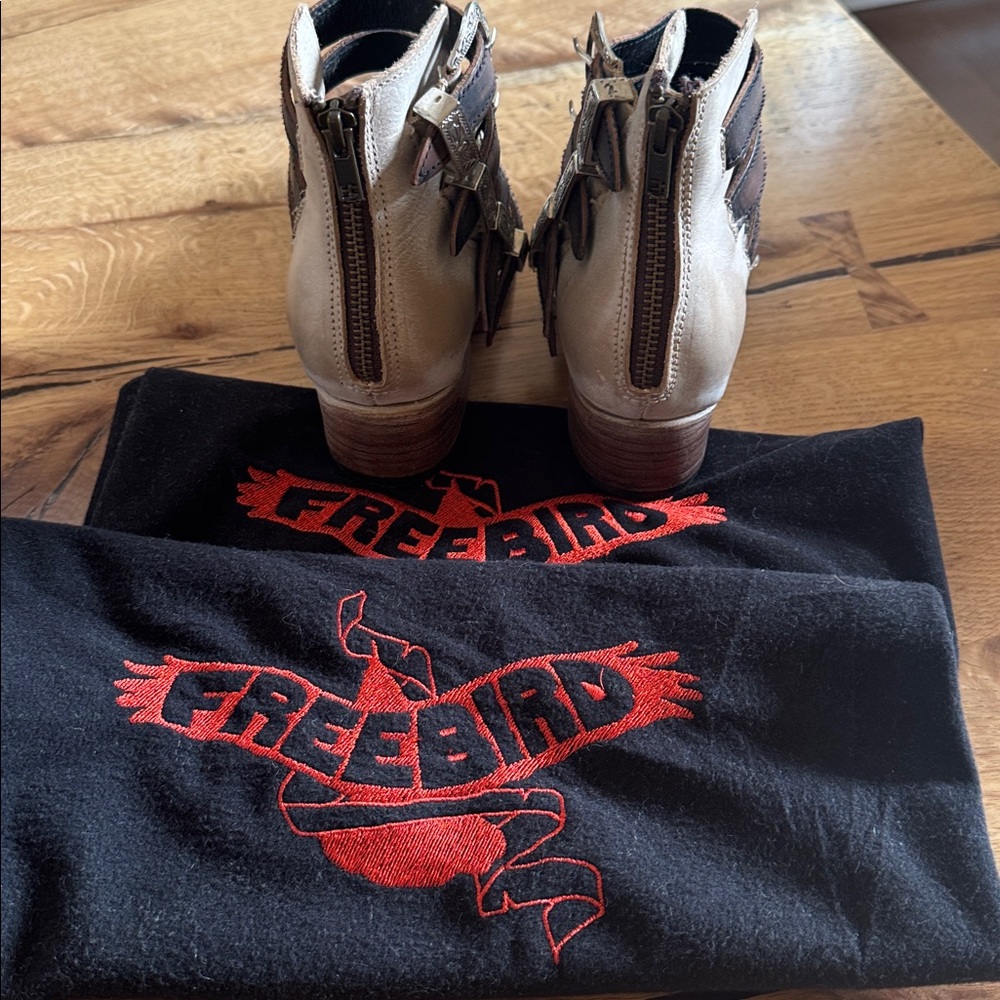 Freebird by Steven “Scarlett” multi-strap leather boots in Ice - Size 6 - Picture 7 of 8